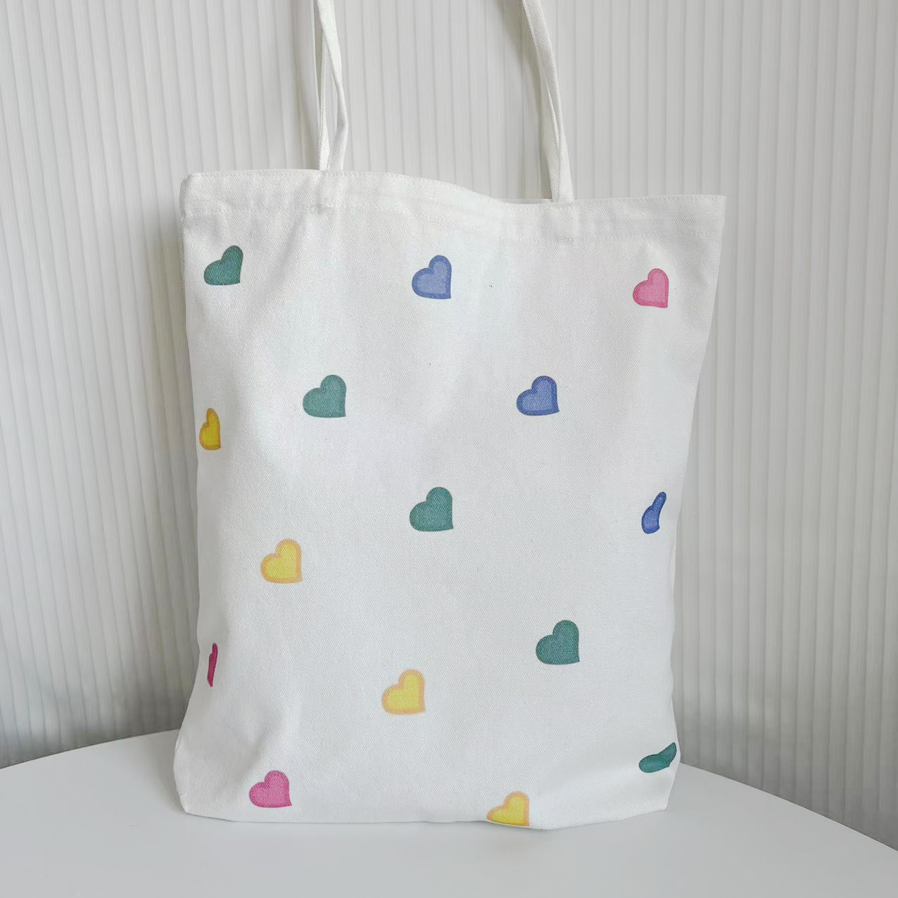 色とりどりのハート