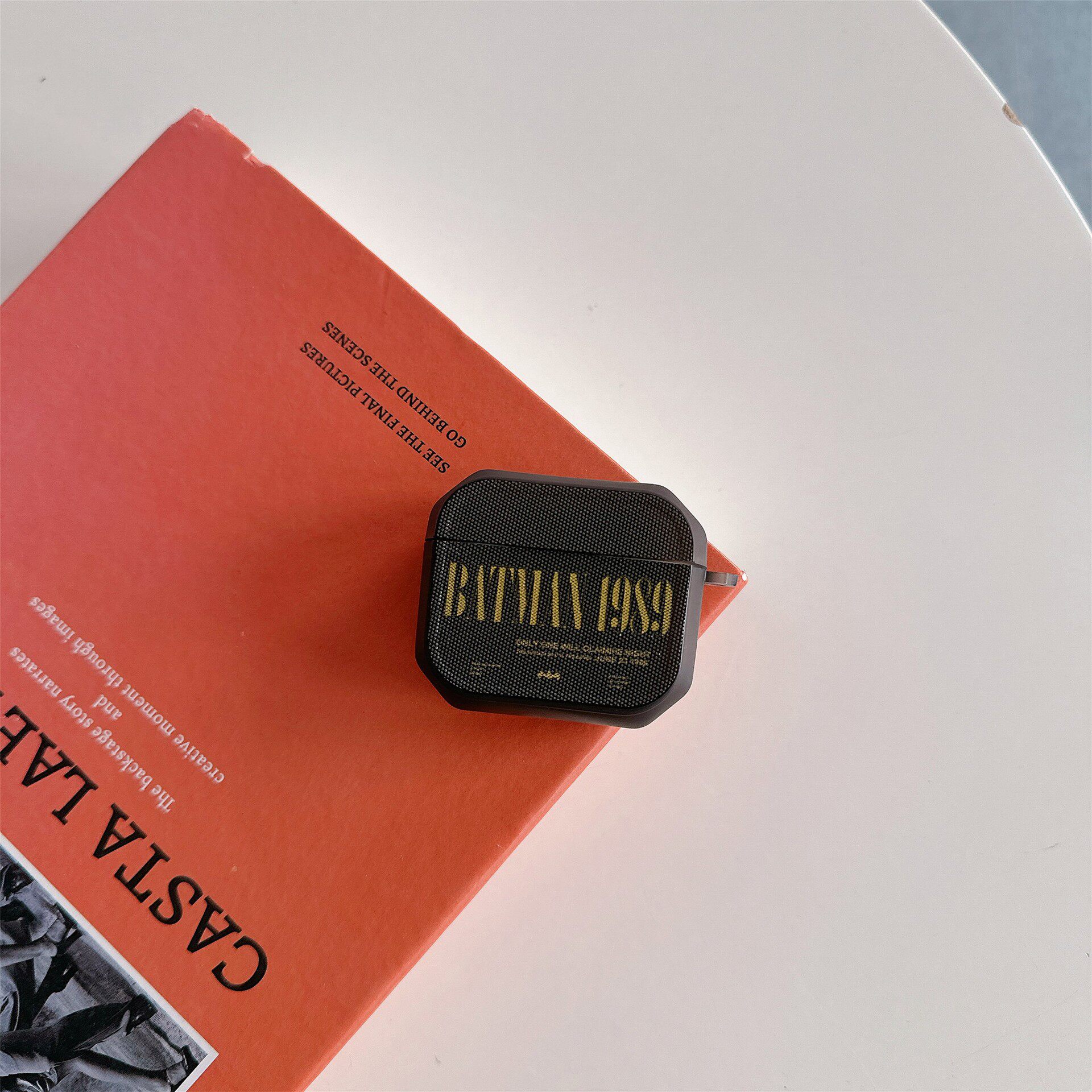 図1に示すように（スプリングバックル付き）