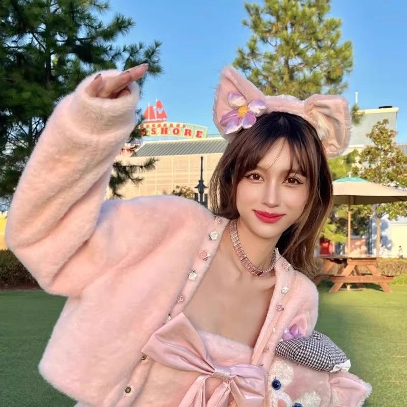 ピンクのカチューシャ