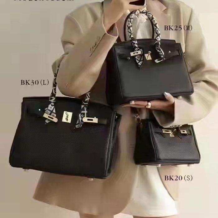 写真を撮って、チェーンとスカーフを無料でゲット