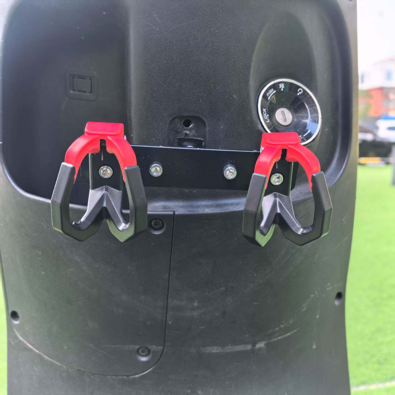 黒と赤の両頭テイクアウトフックロッド【2スタイル】