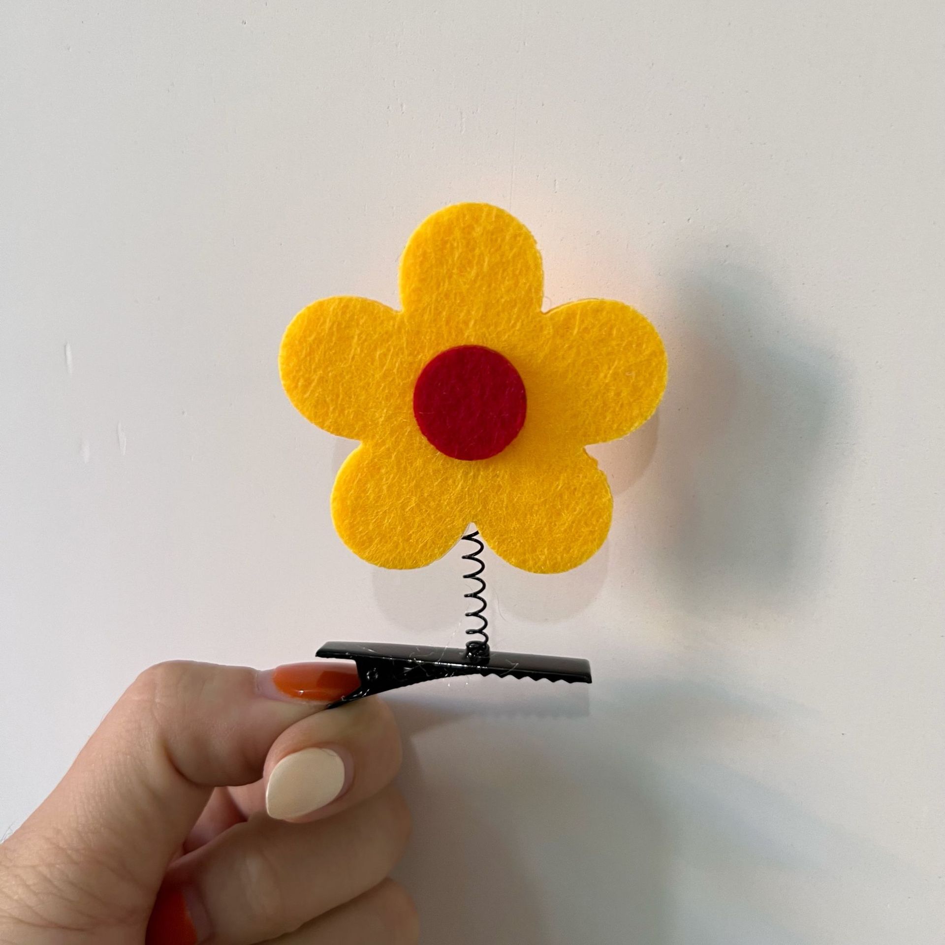 小さな黄色の花