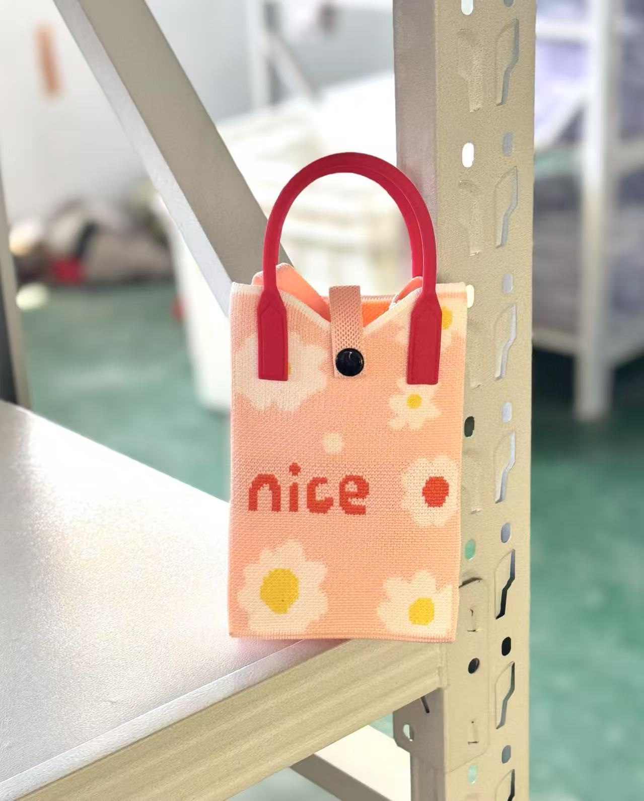 【シリコン+ショルダーストラップ】素敵な花