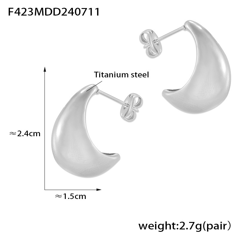 F4 23-鉄骨イヤリング