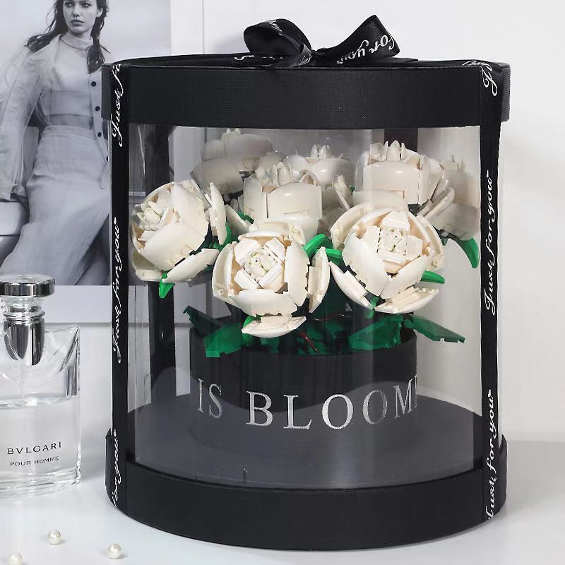白いバラ9本+黒いバケツギフトボックス(ライト付き)