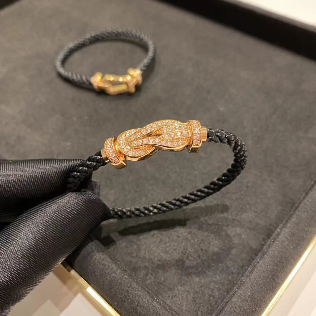 8の字バックル黒ロープ