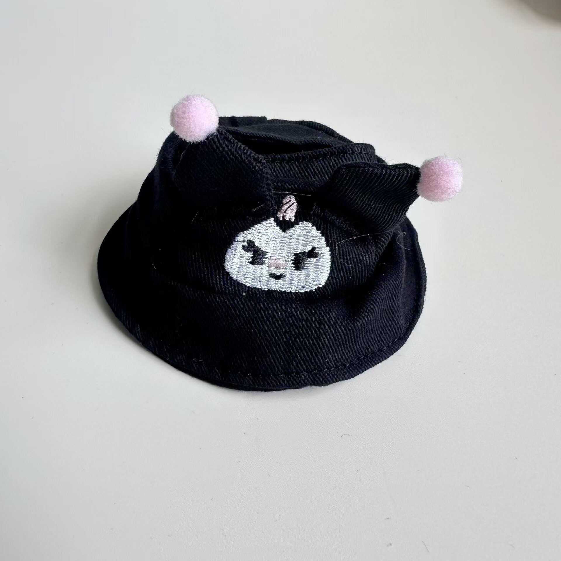 黒クロミ帽子