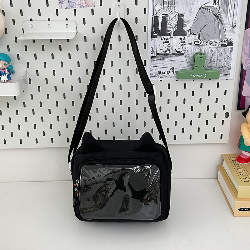 黒のシングルバッグ