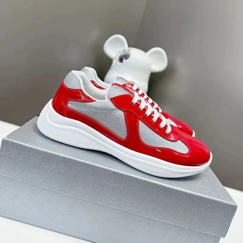 ライトイエロー