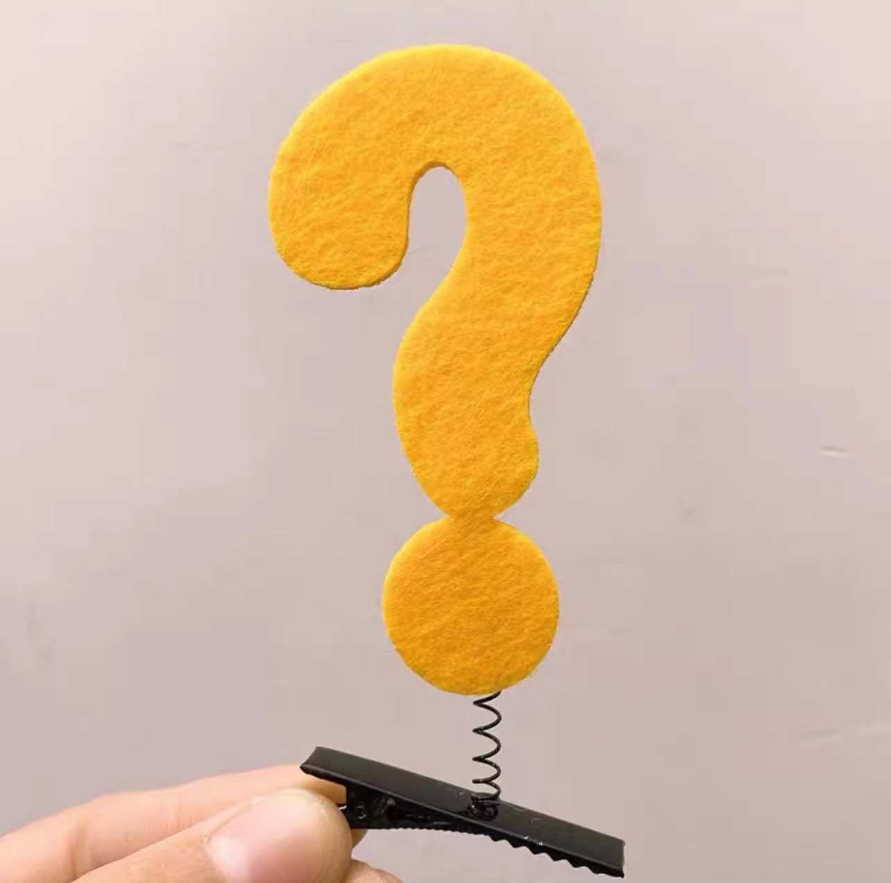黄色の疑問符