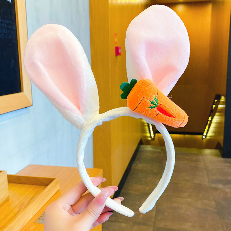 白いジュディウサギ