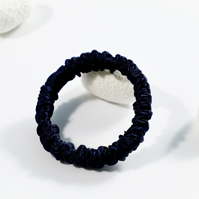 ネイビーブルー