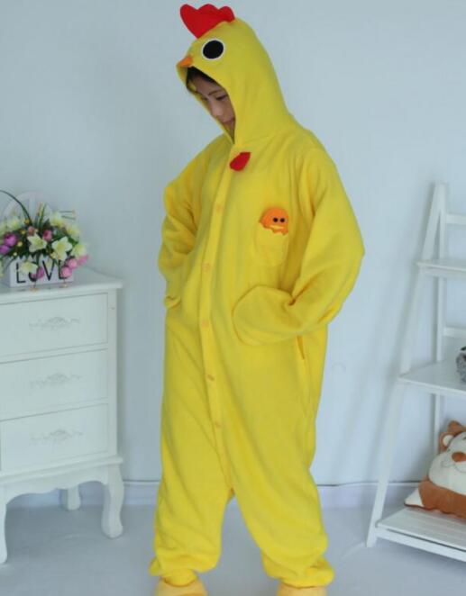 全身の黄色い鶏