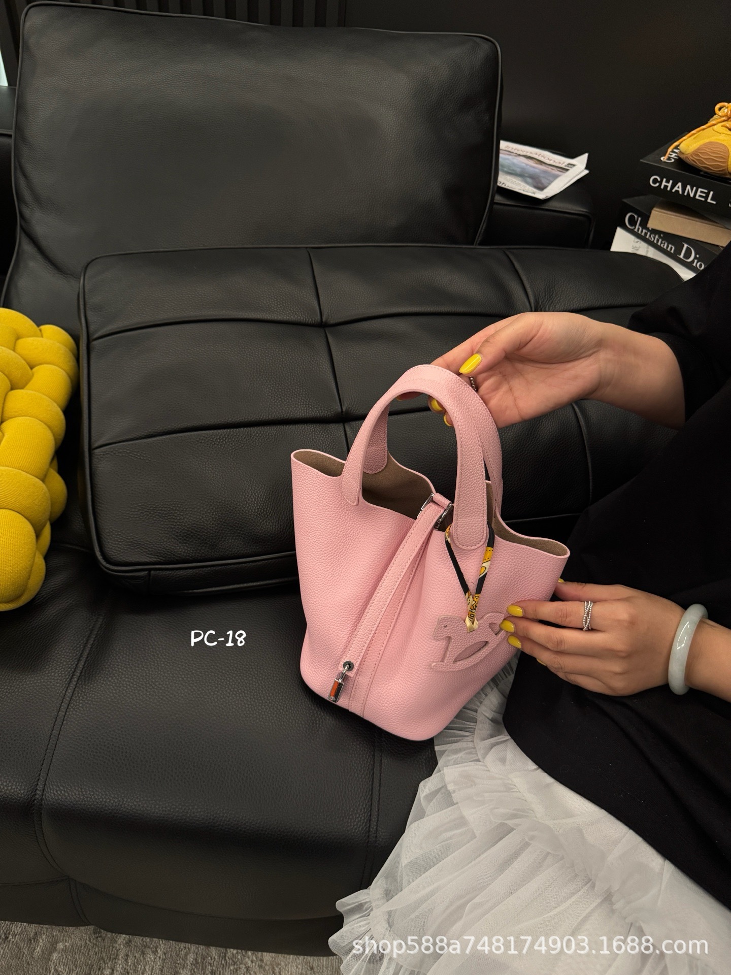 ピンクファン Lサイズ 18cm + 内ポケット、牛革1層目