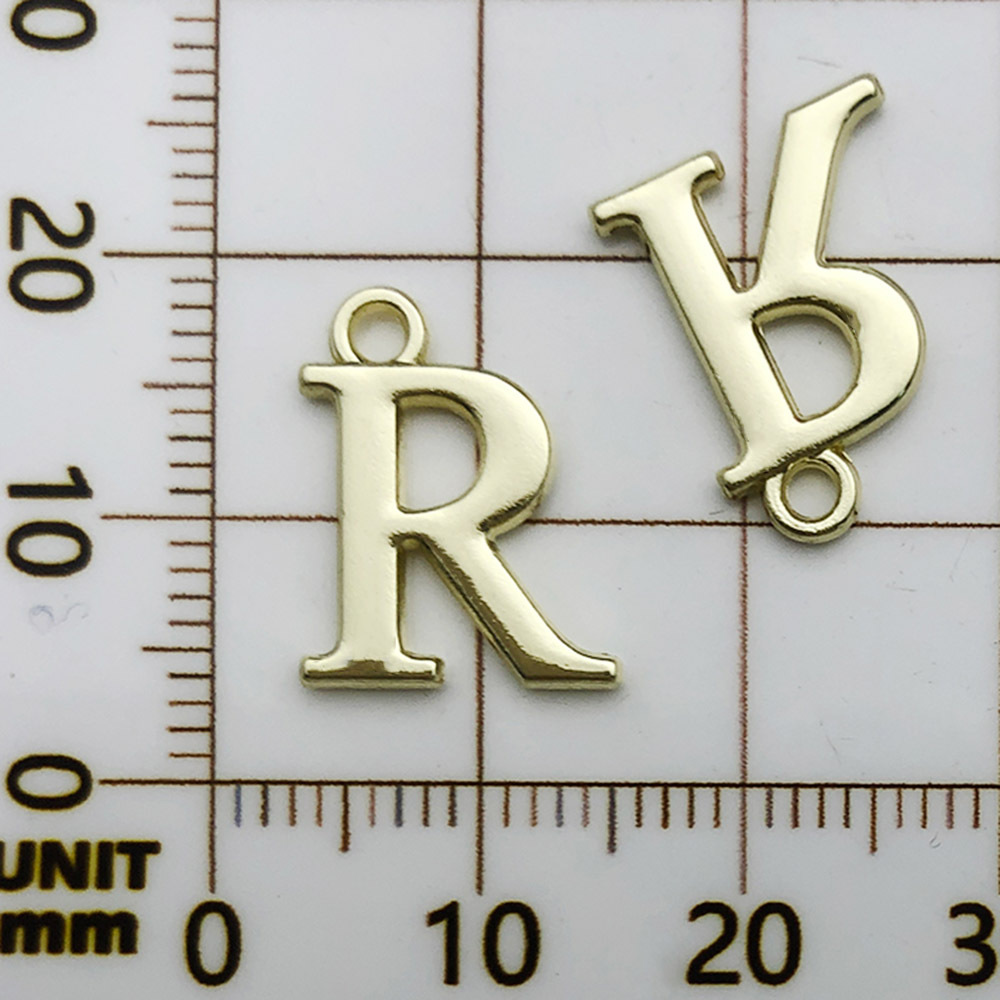 1 kc ゴールドラックメッキ文字 R-12x15mm-0.9g