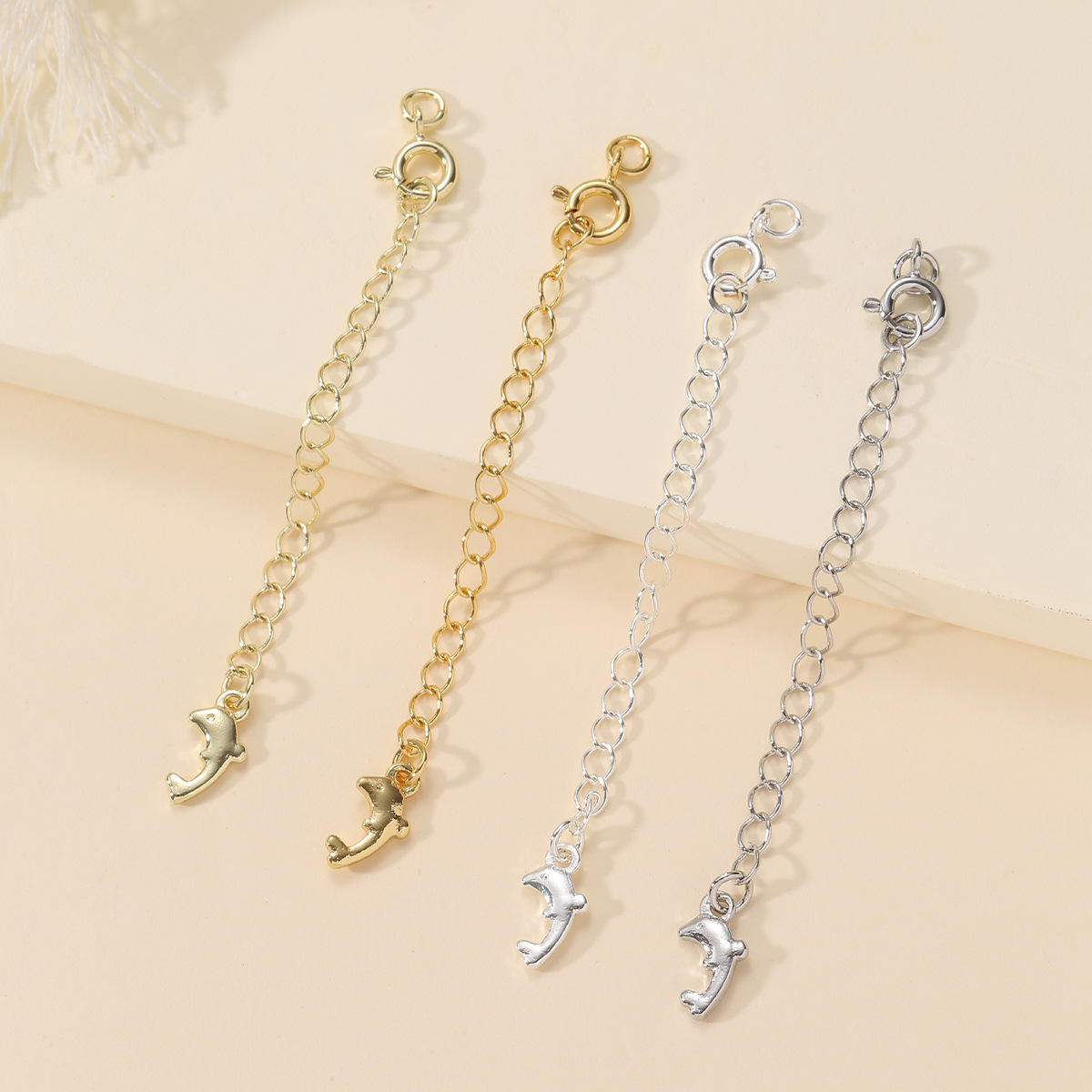 スプリングバックルドルフィンテールチェーン