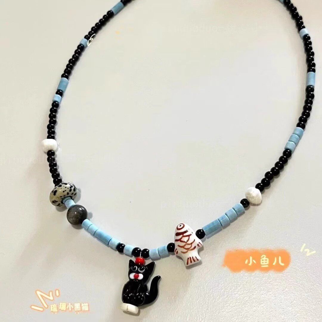 黒い猫のペンダントネックレス