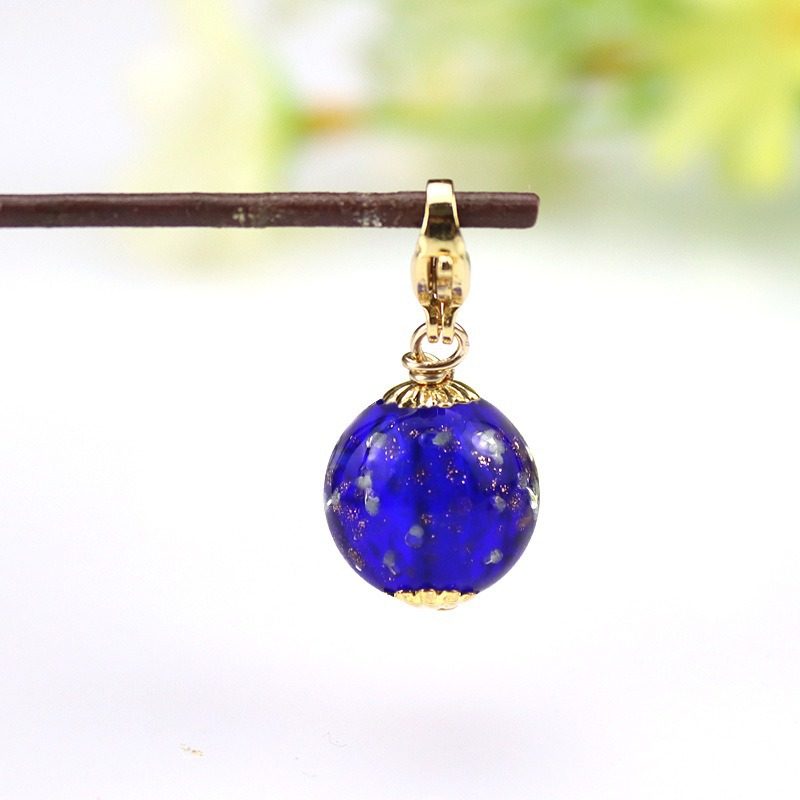 ダークブルー発光エッセンシャルオイルビーズペンダント（ロブスタークラスプスタイル）