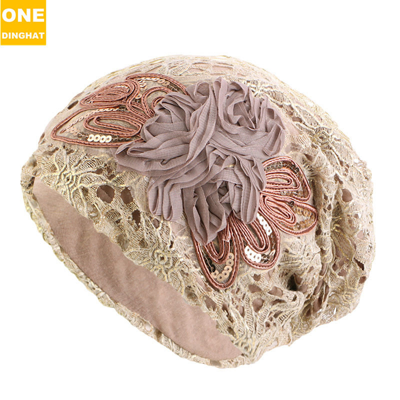 カーキ
