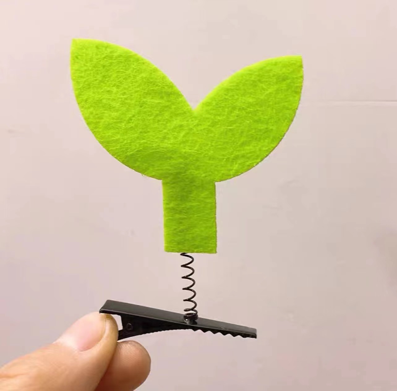小さな草