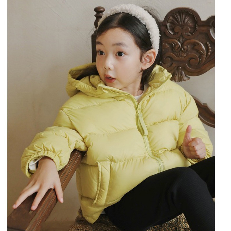 ライムイエロー