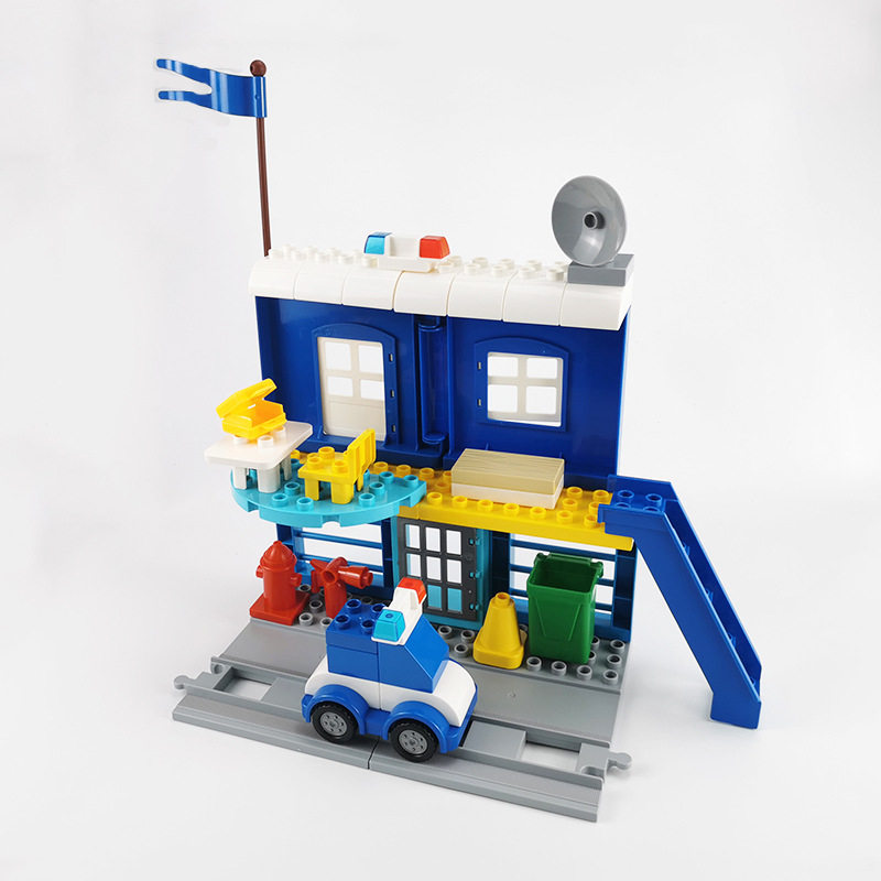 鉄道警察本部＋小型パトカー