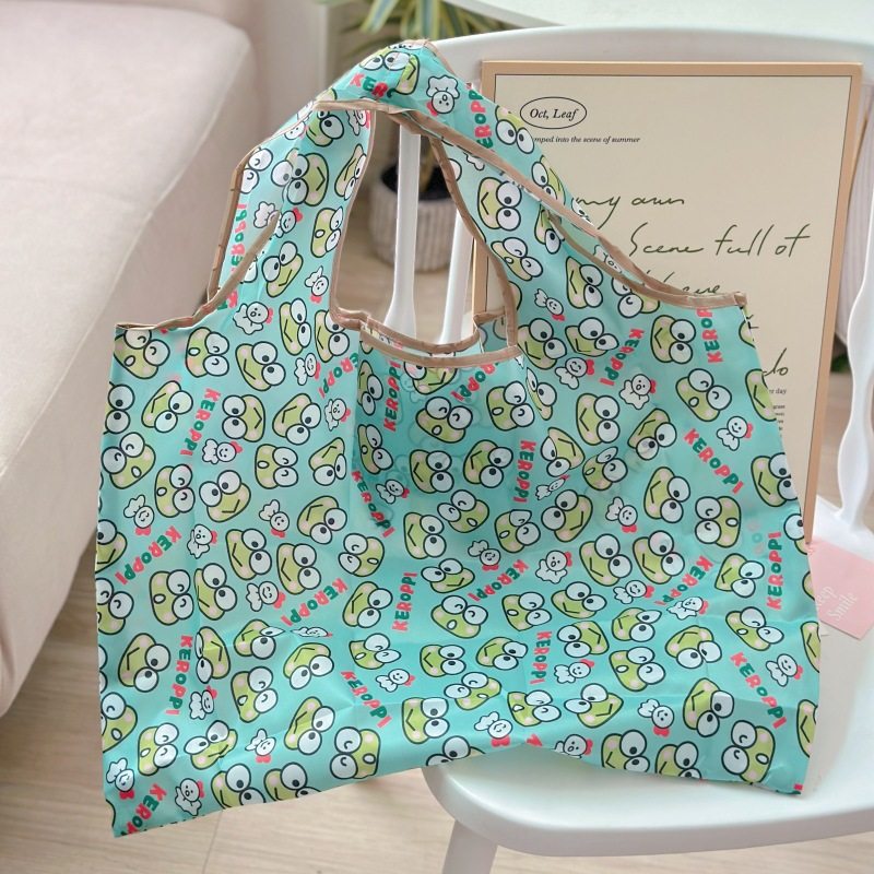 頭の小さなカエル