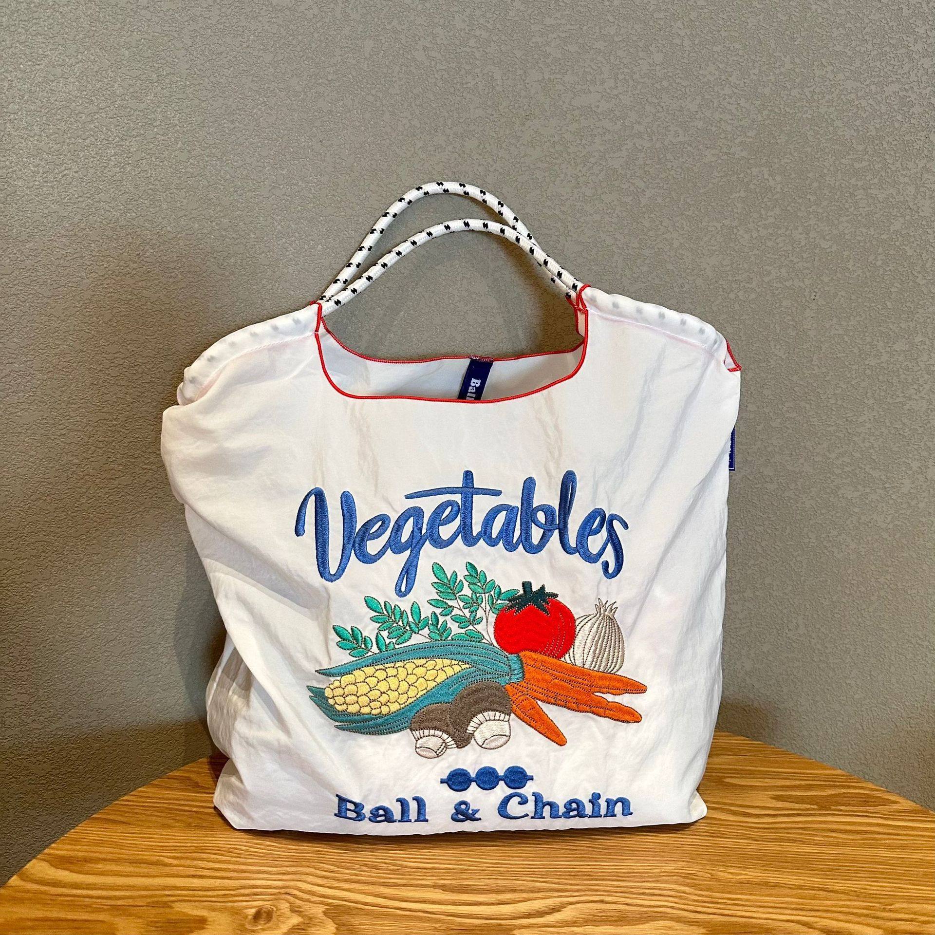 ベジタブルホワイト（ショルダーストラップを除く）