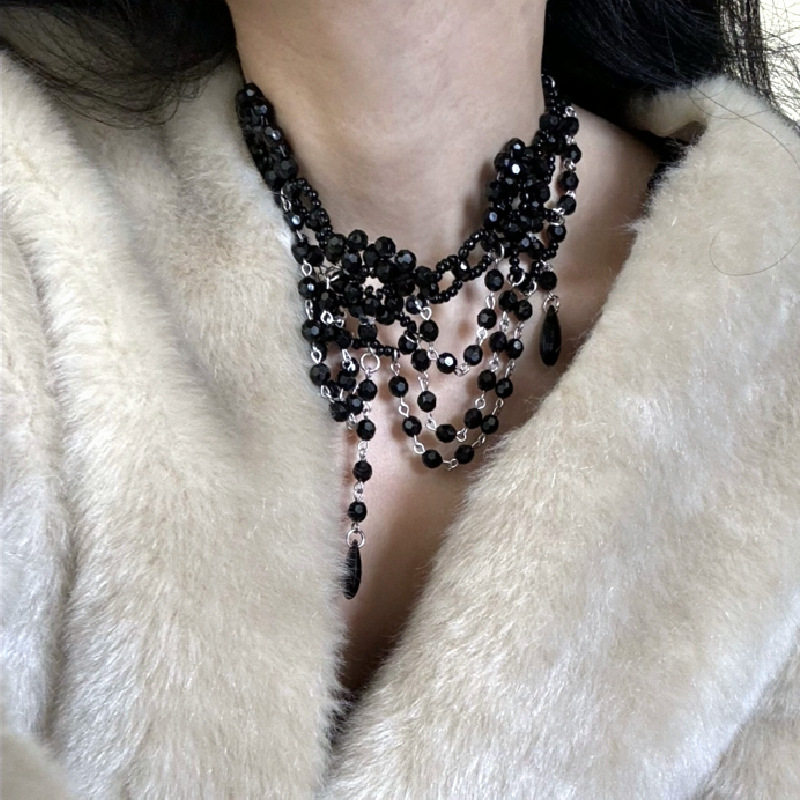 2403316黒い花水晶タッセルネックレス