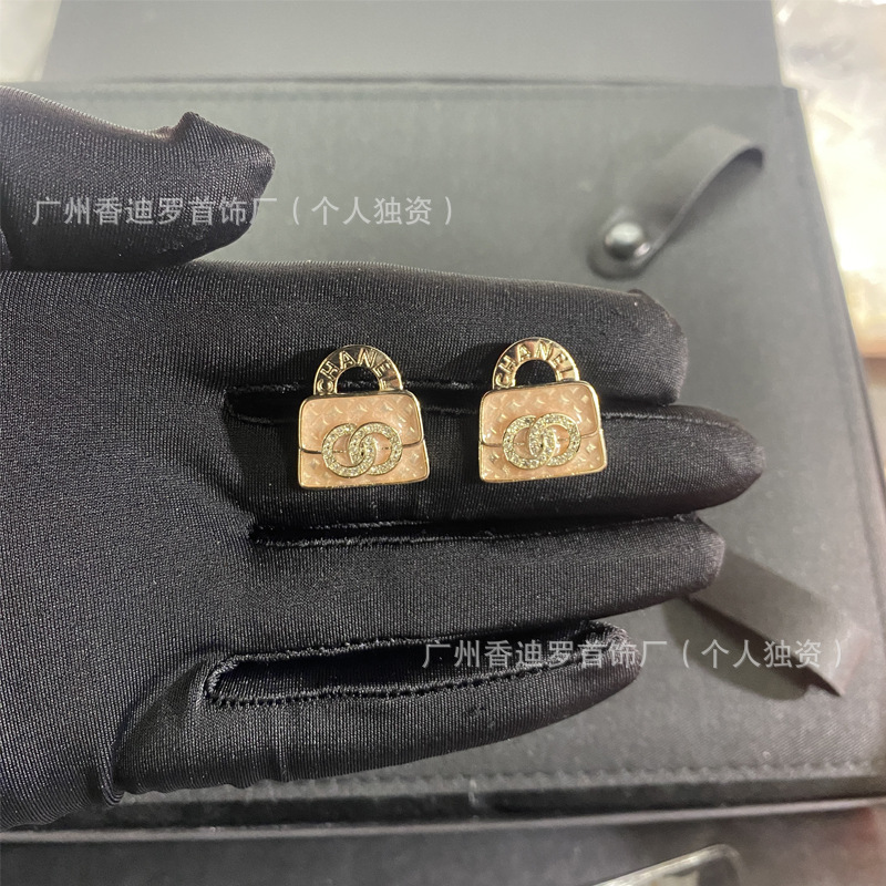 (14種類) 新しいバッグ白ドリルピアス