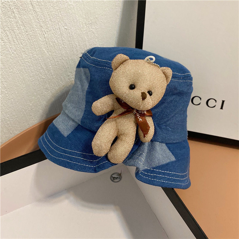 青い熊