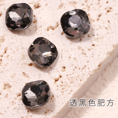 透黒肥方8*8mm