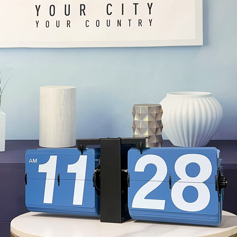 オールブラックブルーリーフモデル