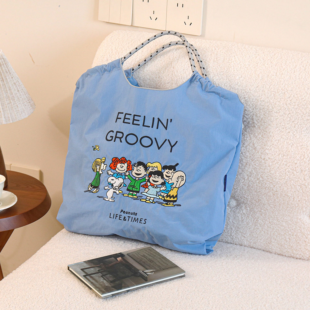 ライトブルー・スヌーピーの仲間たち