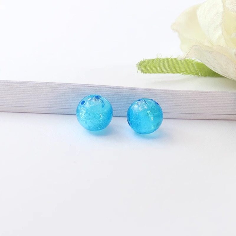 ライトブルーのダブルホールシルバーフォイルエッセンシャルオイルビーズ