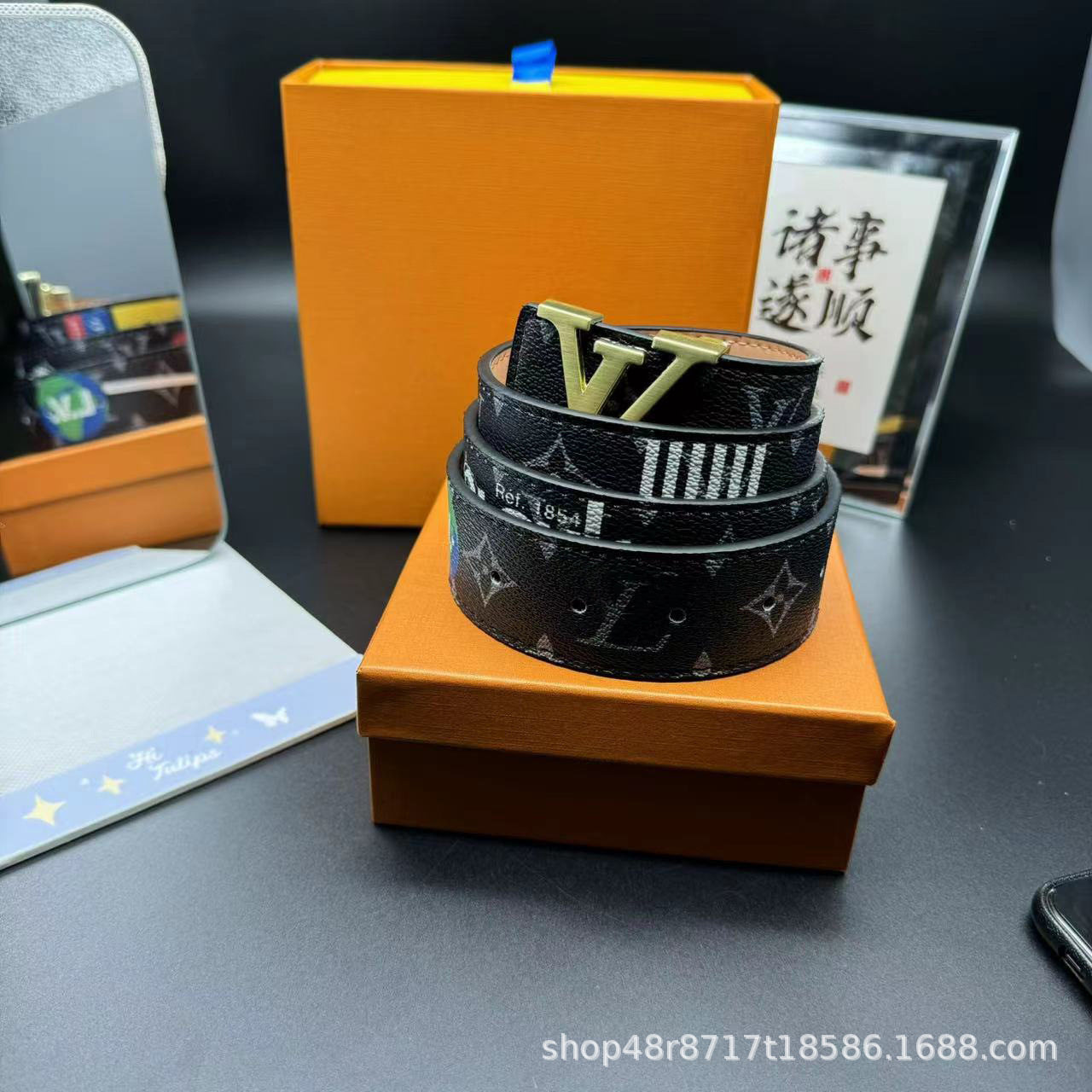 プレーンブラックゴールドバックル