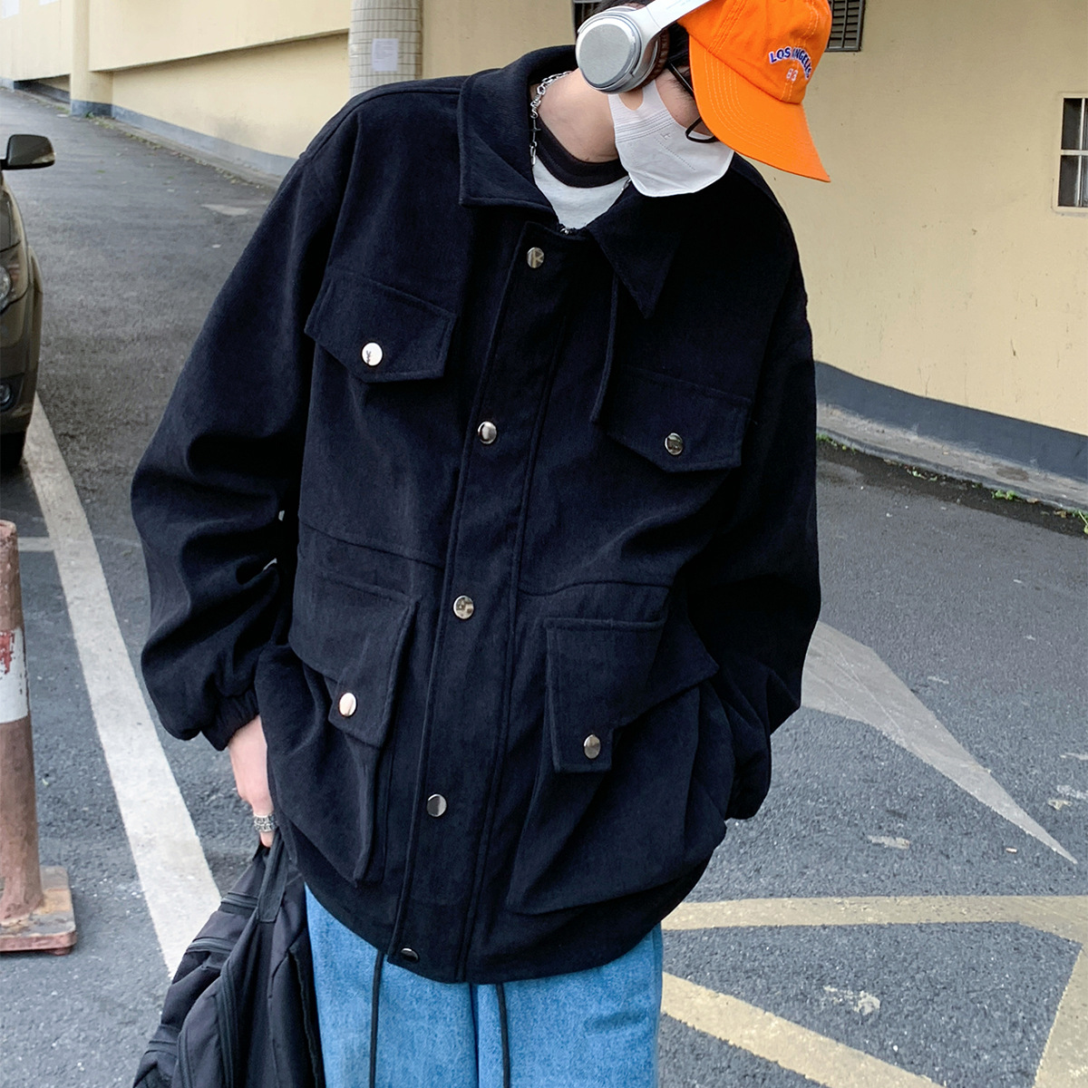 黒い