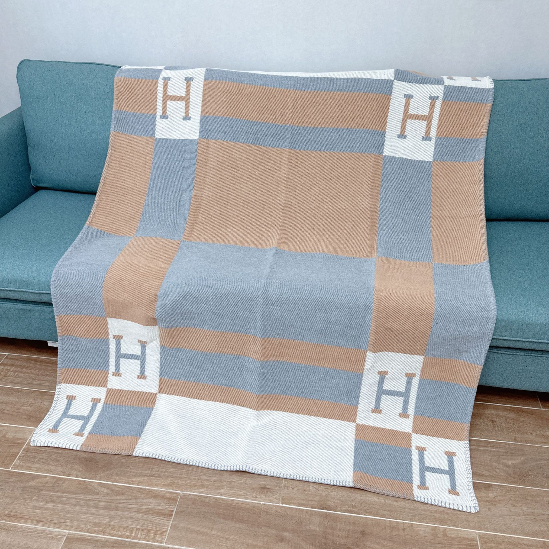 厚みのあるモデル カーキ 1400g