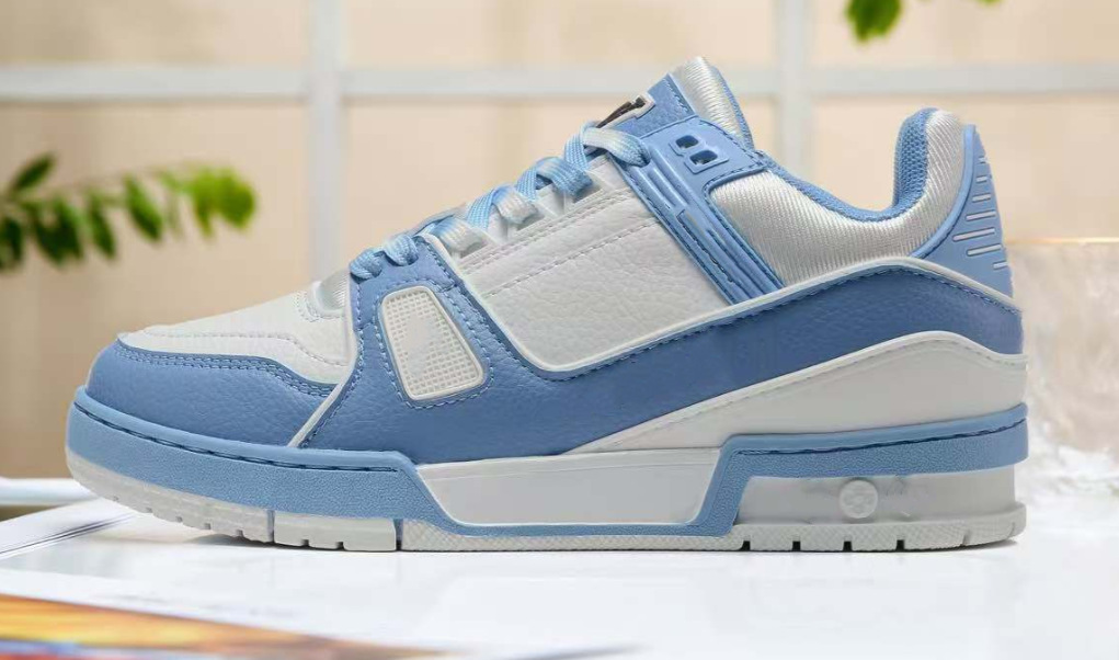 ロバブランド水色と白