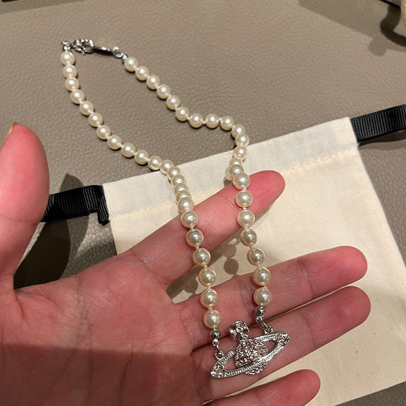 シルバーピンクダイヤモンド