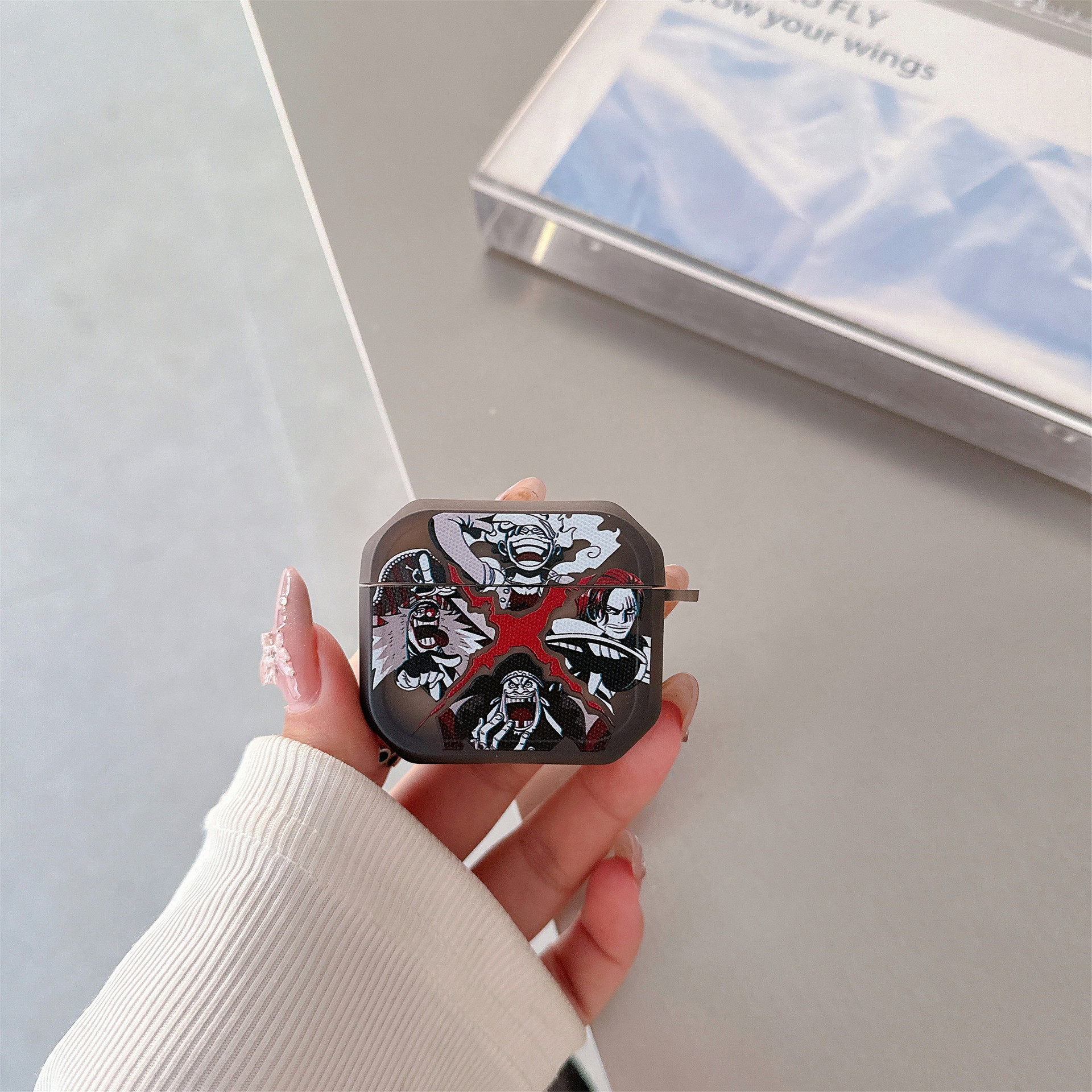 図5に示すように（スプリングバックル付き）