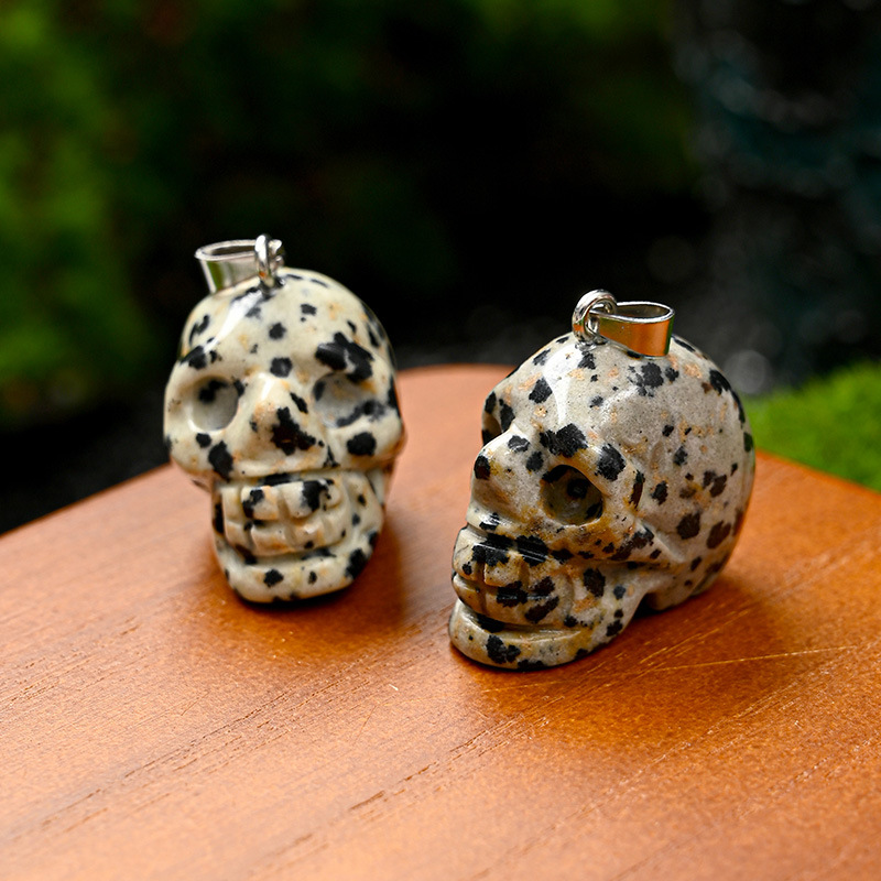 斑点のある石(1個)