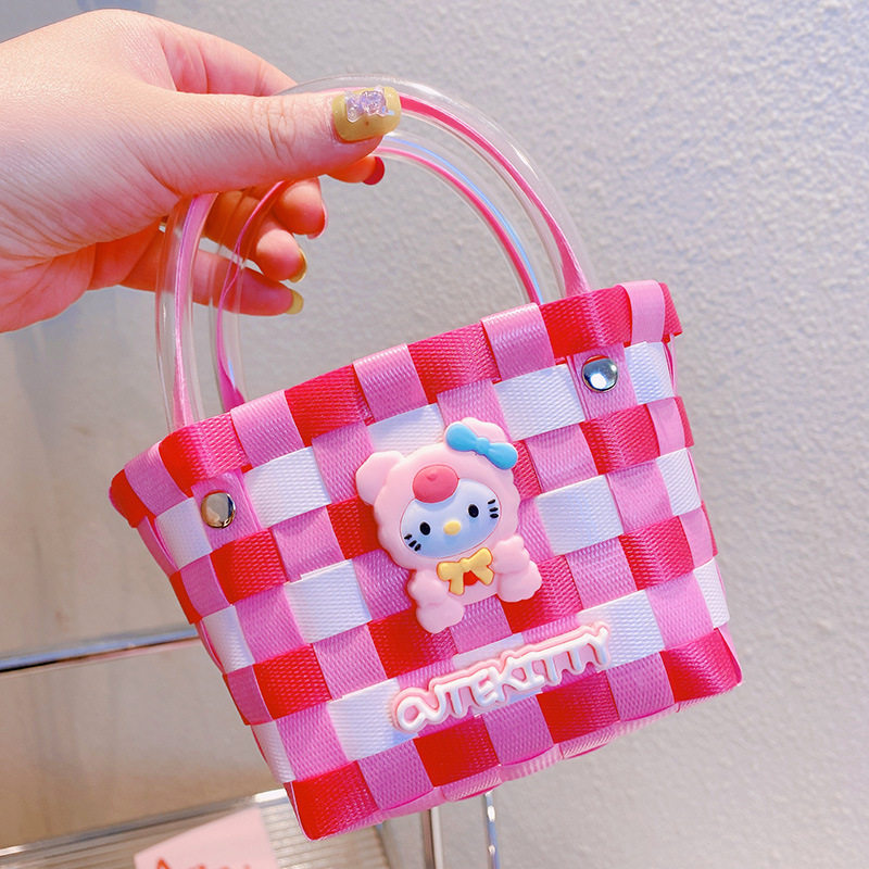 13.a04トランペットピンク人形編みかばん