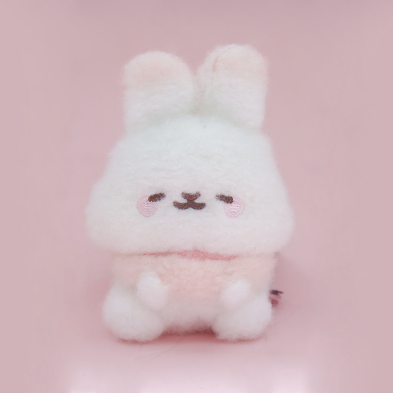 コットン座りウサギペンダント